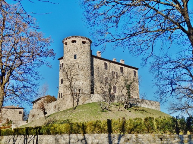 emilia-147